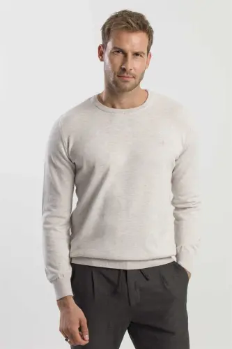 Beige Slim Fit Crew Neck Knitted Sweater 