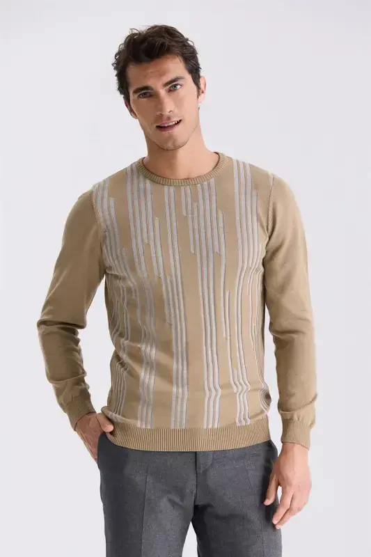Beige Slim Fit Crew Neck Patterned Knitwear - JAKAMEN