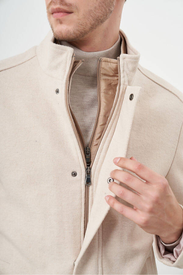 Beige snap-buttoned mandarin collar cashmere coat. - 3