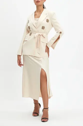 Beige Suit with Belt Pocket and Stone Accessory 40317 - SERPİL (1)