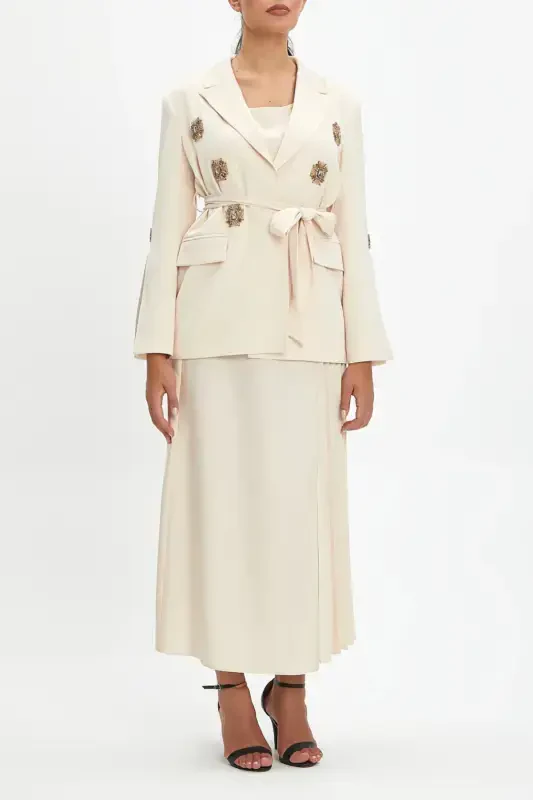 Beige Suit with Belt Pocket and Stone Accessory 40317 - Modazone