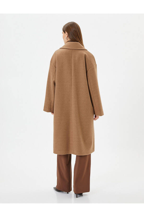 Beige women's coat - 11