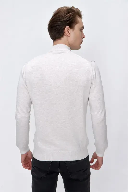 Bej Basic Dinamik Fit Qulay Kesimli Yarim Balıkçı Yoqali Trikotajli Sviter - 6