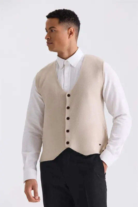 Bej Slim Fit Düğmeli Triko Yelek - JAKAMEN