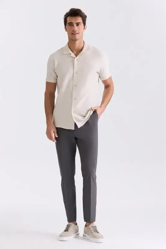 Bej Slim Fit Gömlek Yaka Düğme Detaylı T-Shirt - 1