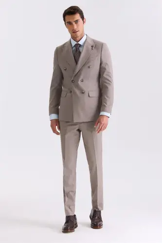 Bej Slim Fit Sivri Yaka Çizgili Kruvaze Takım Elbise - 1