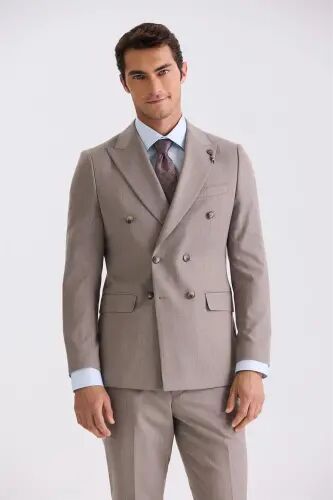 Bej Slim Fit Sivri Yaka Çizgili Kruvaze Takım Elbise - 2