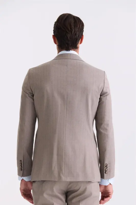 Bej Slim Fit Sivri Yoqali Chiziqli Kruvaze Kostyum - 4