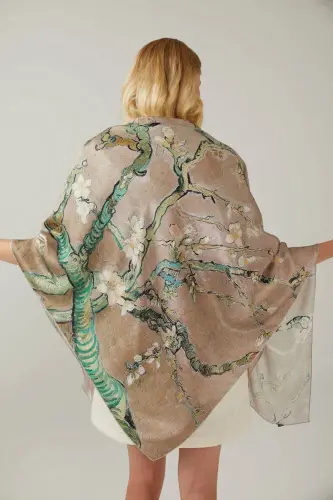 Bej Van Gogh Bodom Guli 140x140 Kvadrat Yangi Bahor Yoz Kolleksiyasi 100% Atlas Ipak Shol Esharf 