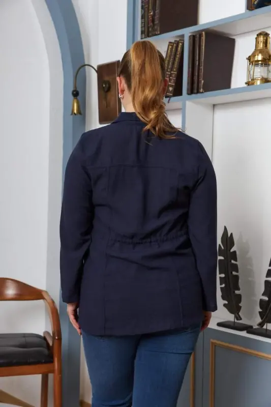 Bel Bağcık Detaylı Büyük Beden Lacivert Keten Ceket - 4