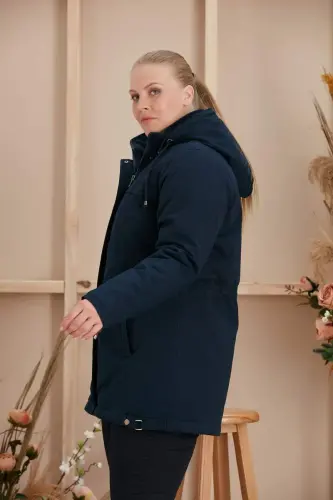 Bel Bağcık Detaylı Kapşonlu Büyük Beden Lacivert Kaban - 4