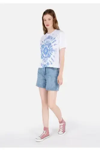 Белая женская футболка с коротким рукавом - 3