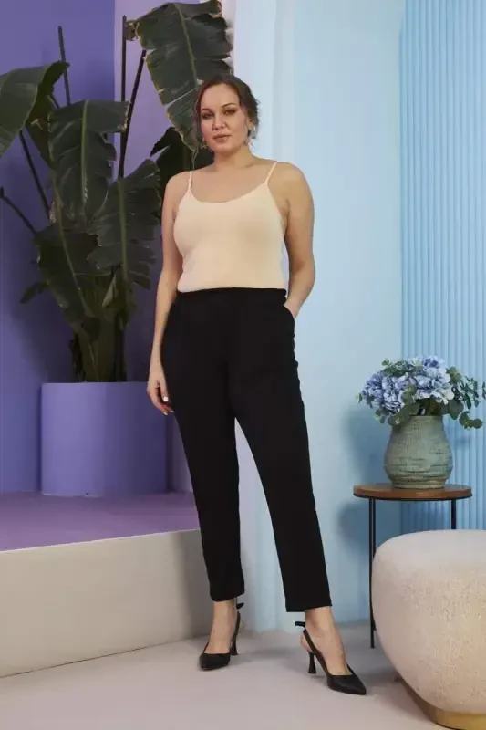 Beli Lastikli Boru Paça Büyük Beden Siyah Pantolon - 5