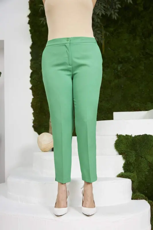 Beli Lastikli Paça Yırtmaç Detaylı Büyük Beden Benetton Kumaş Pantolon - 1