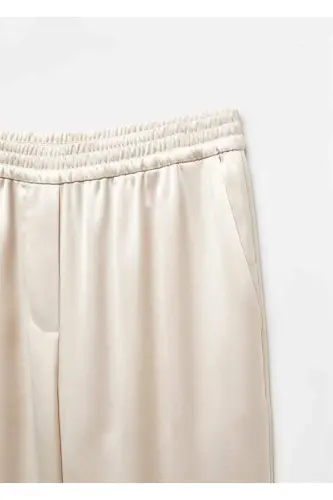 Beli lastikli saten pantolon-Bej - 5