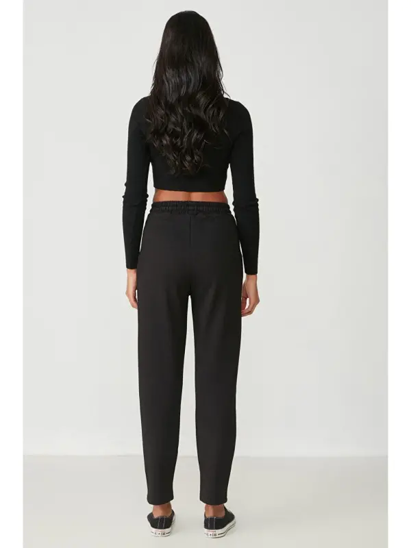 Belt and Hem Pleated Sweatpants 742 Black-Black - 3