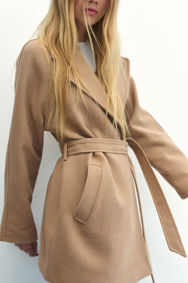 Belted and felt coat - 1