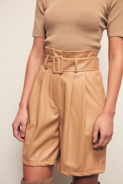 Belted Leather Shorts - Beige - 4