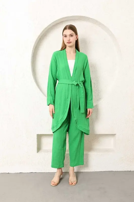 Benetton yashil rangli muslin ayollar uchun kimono shim ikki qismli to'plam, elastik bel, to'g'ri oyoq, kamar bilan - COTTOWOO