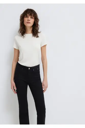 Beyaz (TENCEL™) Modal Karışımlı Basic Tişört Slim Fit / Dar Kesim 1612904-80194 - Ekru-80194 