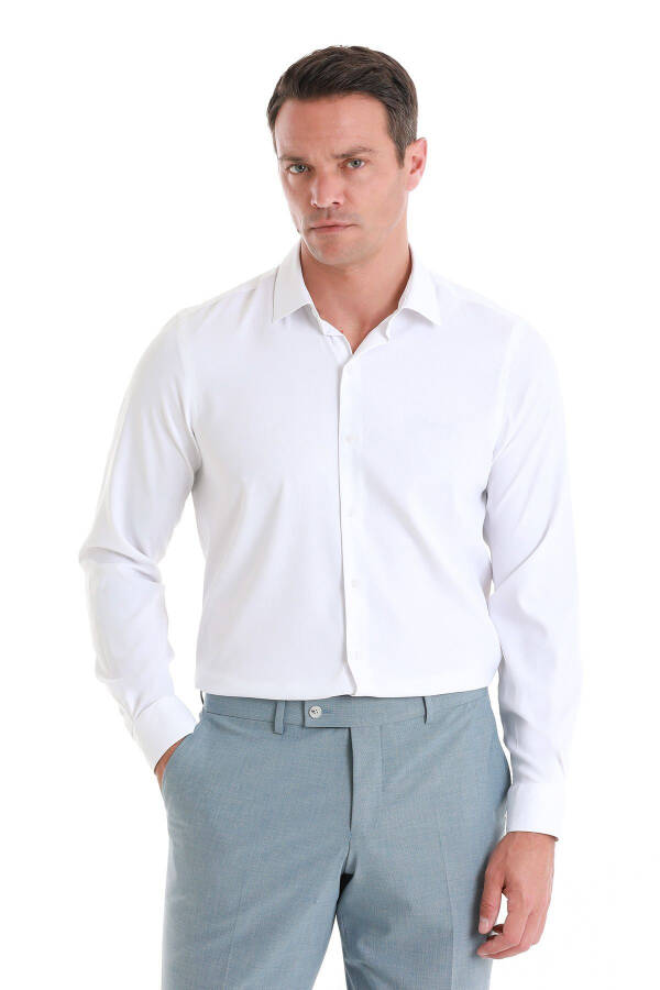 Beyaz Comfort Fit Düz Slim Yaka Uzun Kollu Gömlek - 1