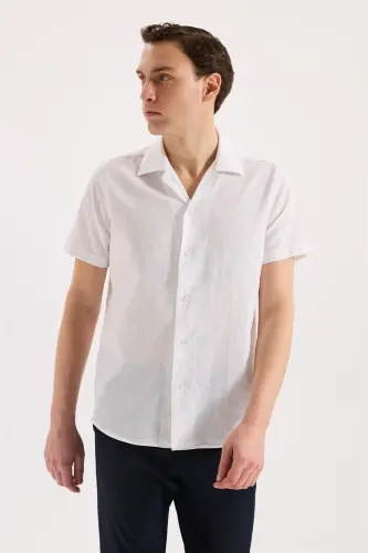 Beyaz Comfort Fit Klasik Yaka Kısa Kol Gömlek - JAKAMEN (1)