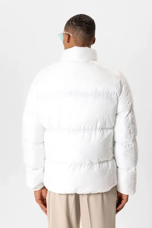 Beyaz Dik Yaka Kauçuk Şişme Mont-Beyaz - 6