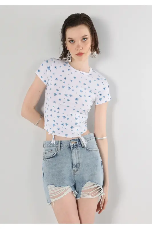 Slim Fit Yuvarlak Yaka Baskılı Kadın Beyaz Kısa Kol Tişört - BEYAZ - 4