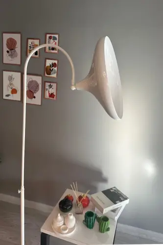 Beyaz Lambader Hareketli Başlık Modern Dekoratif Metal Oturma Odası Çalışma Odası Zemin Lambası - Beyaz - 3