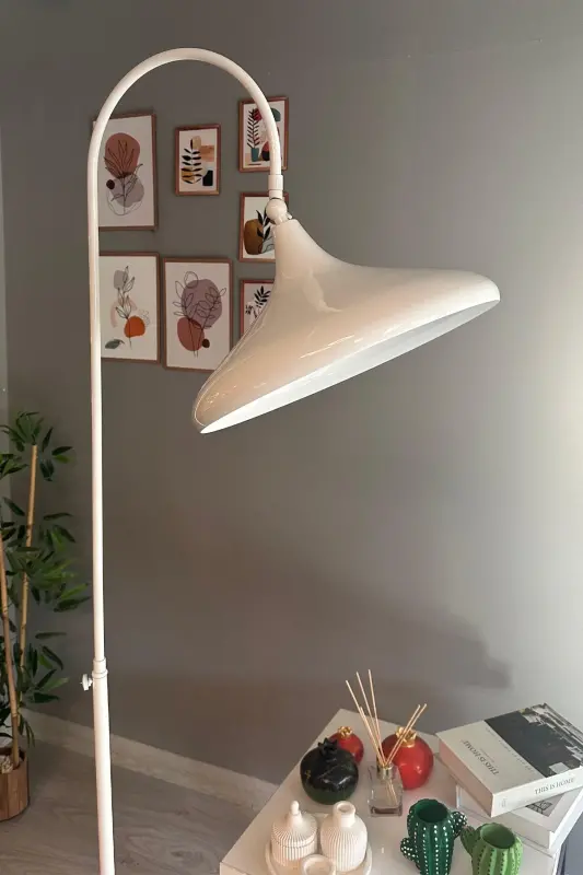 Beyaz Lambader Hareketli Başlık Modern Dekoratif Metal Oturma Odası Çalışma Odası Zemin Lambası - Beyaz - 6
