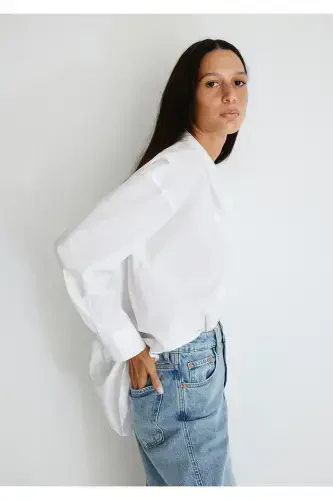 Beyaz Poplin Gömlek Oversize / Geniş Kesim 1210103-620-Beyaz - MAVI (1)