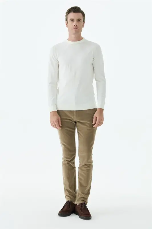Beyaz Slim Fit Desenli Bisiklet Yaka Triko - 1