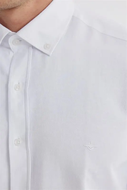 Beyaz Slim Fit Üstten Düğmeli Yaka Desenli Pamuklu Gömlek - 2