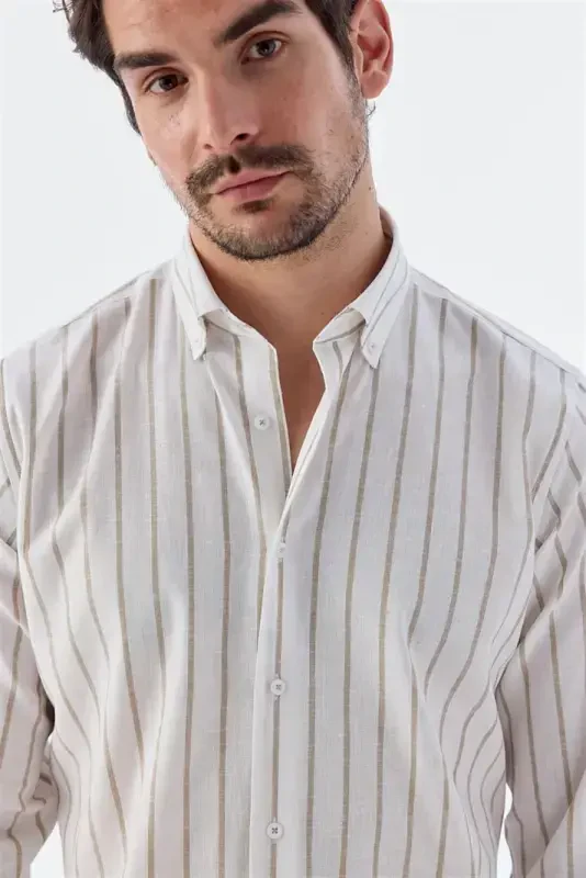 Беж рангли, юмшоқ кесикли, чизикли пахта-зиғир кўйлак - 3