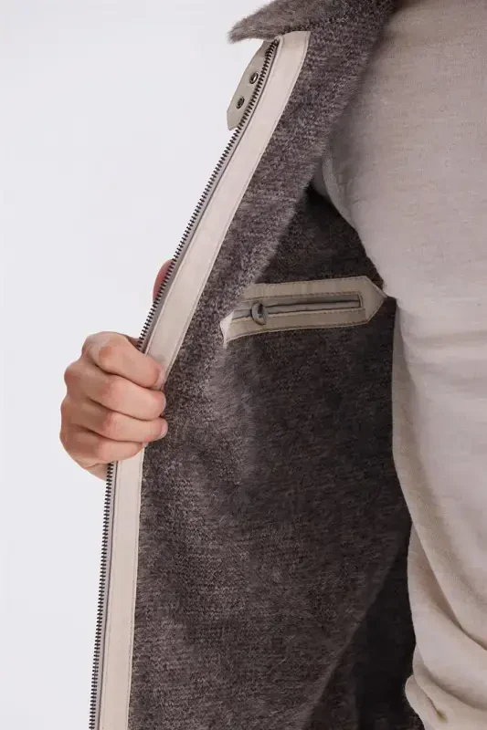 Бежевое кожаное пальто Comfort Fit с меховым воротником и застежкой-молнией спереди - 3