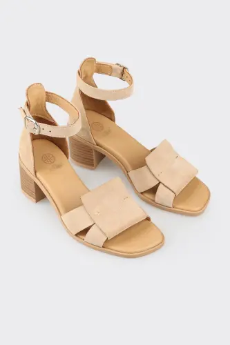 Бежевые кожаные женские туфли на каблуке - ELLE SHOES (1)