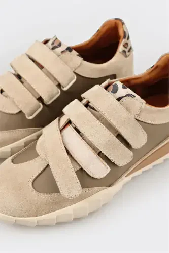 Бежевые женские кроссовки - 5