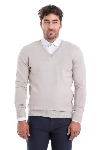 Бежевый джемпер из шерсти Comfort Fit с V-образным вырезом - 1