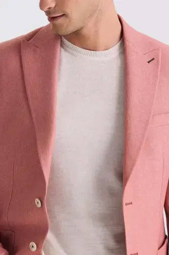 Бежевый узкий зауженный летний спортивный пиджак с острым воротником - 3