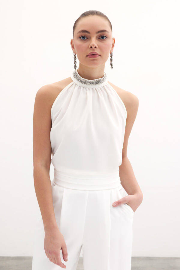 Безрукавка с аксессуаром на воротнике - ЭКРУ - 5