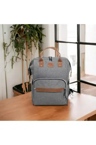 Birth Set (BABY CARE SHOULDER AND BACK BAG, HOSPITAL EXIT, BLANKET, 10 WIPES, 3-PIECE SOCK SET)-GRAY - 3