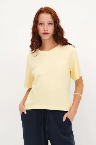 Bisiklet Yaka Basic T-shirt P1002-E8-A.Sarı 