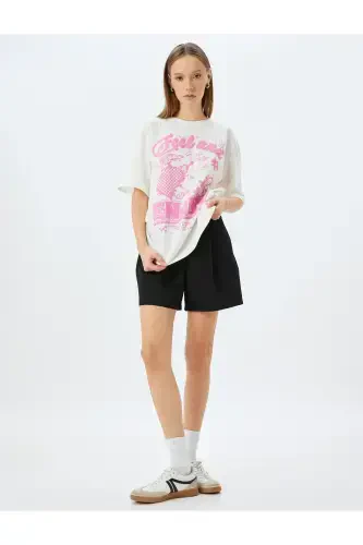 Bisklet Yoqali Sloganli Bosmali Ekru Ayollar Futbolkasi 5SAL10044IK - KOTON (1)