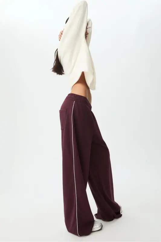 Biyeli geniş paça eşofman altı - Bordo - STRADIVARIUS