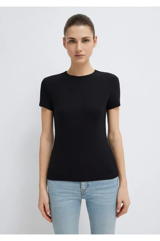 Black Basic T-Shirt Fitted / Body Fit Cut 16 - 4