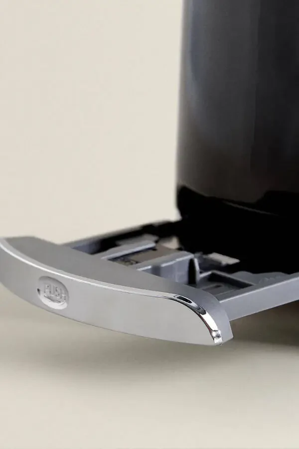 Black Bread Toaster 2x1 - 7