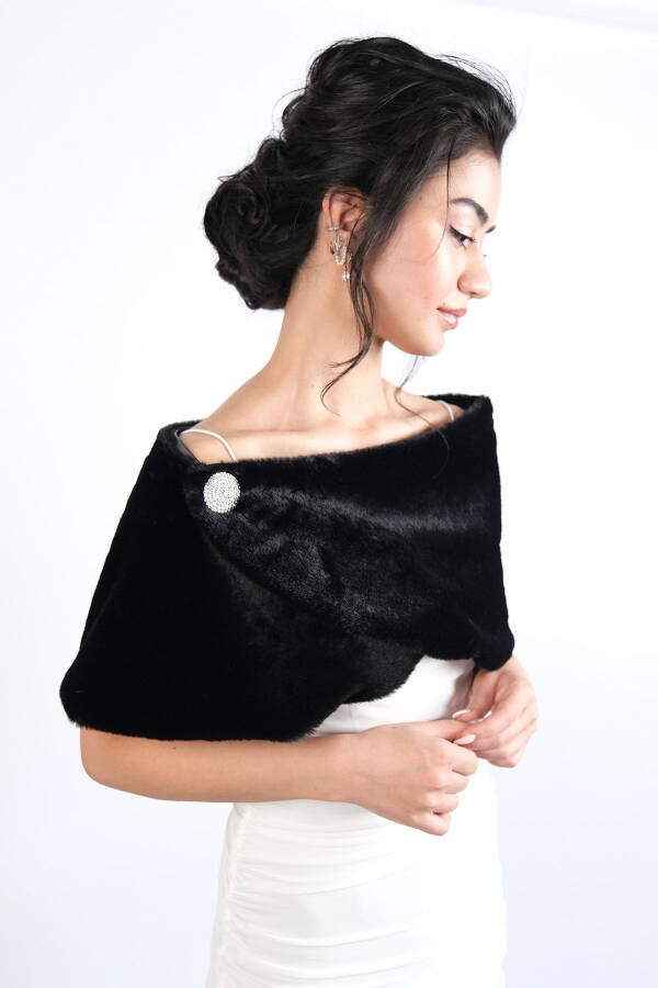 Black Bridal Fur with Brooch - 8