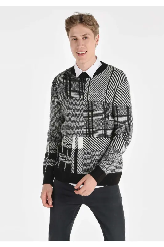Black, checkered, crew neck sweater for men. - COLIN'S