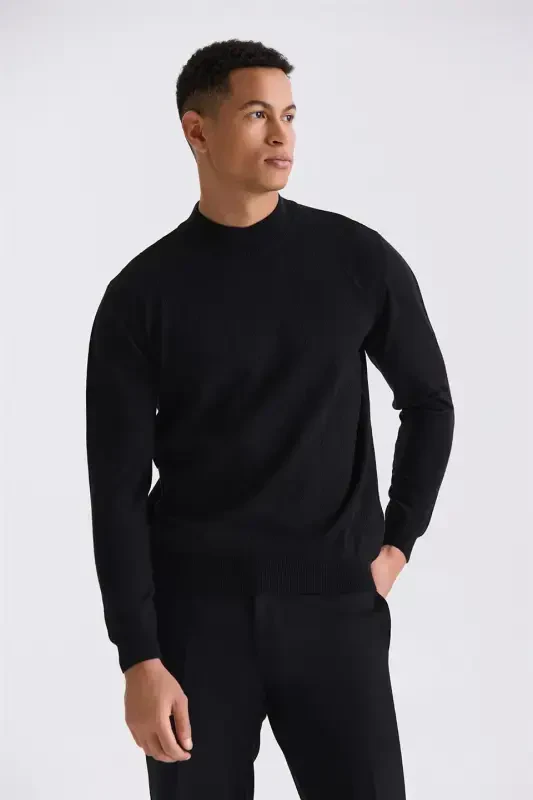 Black Classic Fit Patterned Half Turtleneck Knit Sweater - JAKAMEN