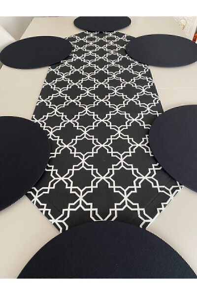 Black Classic Patterned Runner and 6-Piece Placemat Set Design Team American&service - 11